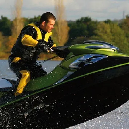 Domaine Golden Lakes Village 4 * Boussu-lez-Walcourt